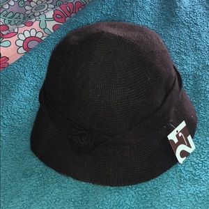 brown flower hat from twentyone. New With Tags